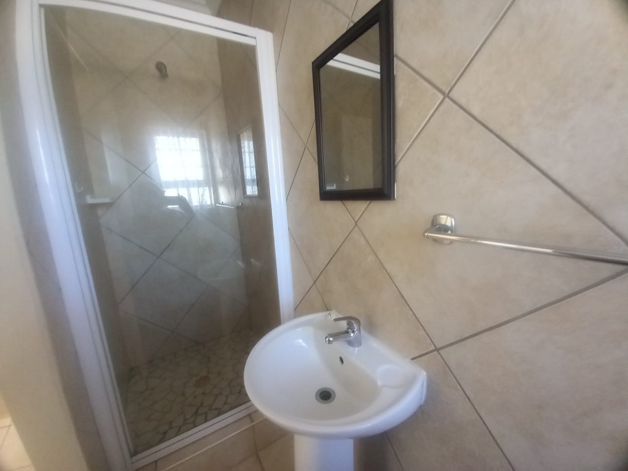 2 Bedroom Property for Sale in Beacon Bay North Eastern Cape